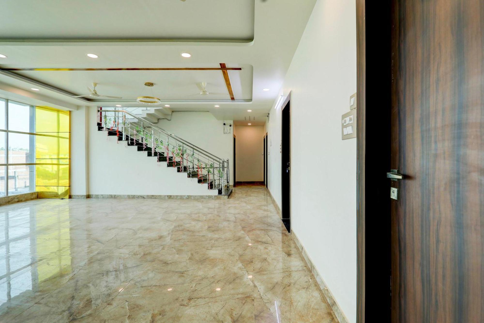 Hotel O Krishna Greens Kanpur Luaran gambar